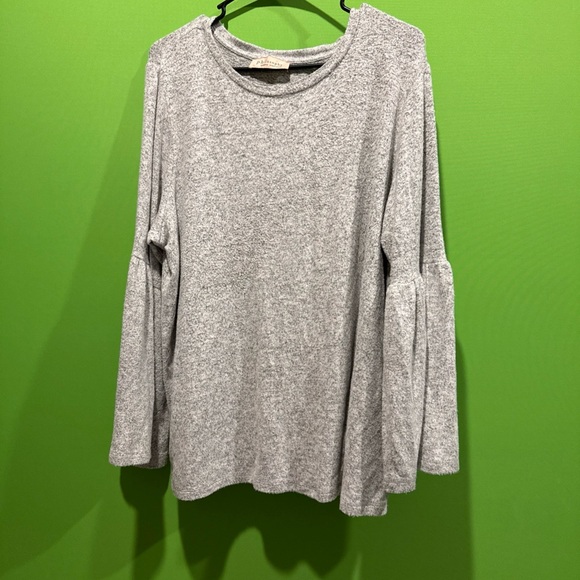 Philosophy Gray Sweater - Picture 2 of 7